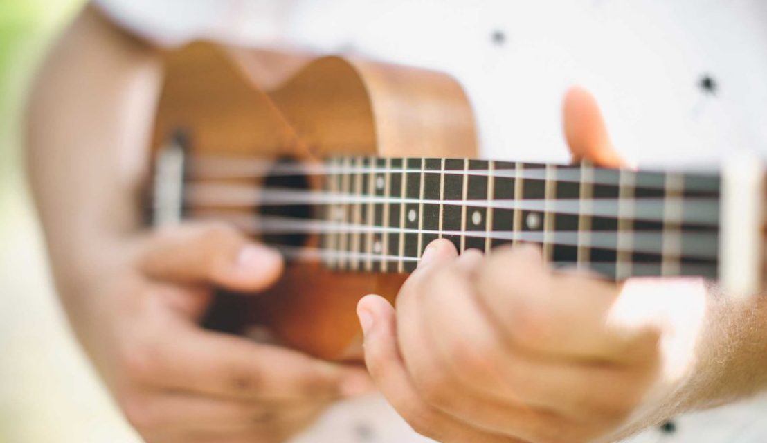 40 Popular Ukulele Songs for Beginners (You Only Need 5 Chords)