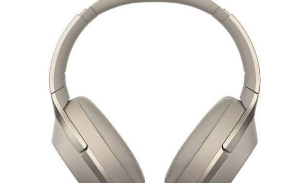 8 Best Over-ear Headphones for Musicians 2025