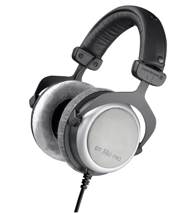 9 Best Headphones for Digital Piano and Keyboard