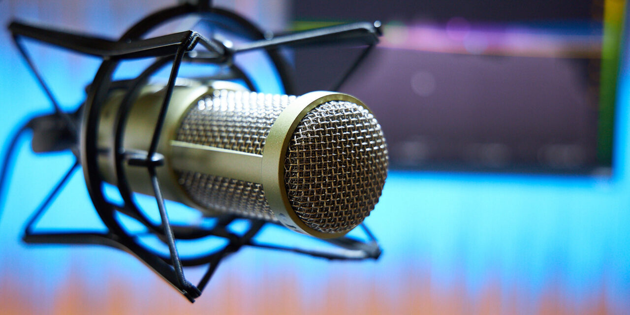 12 Best Podcast Microphones For Every Budget in 2024